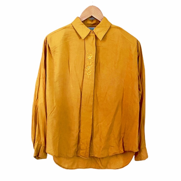 Vintage New Concepts Golden Yellow Button Down Top Womens Size Medium - Picture 1 of 10